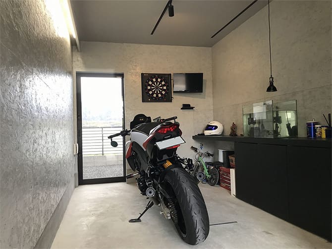 バイク部屋