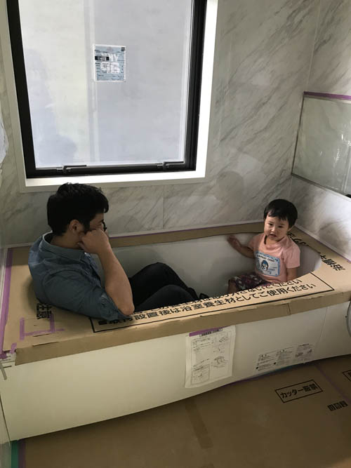 施主と子供